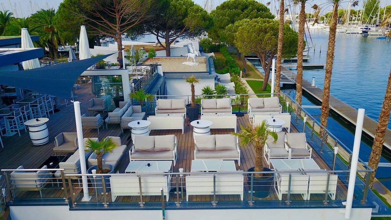 Le Spinaker Hotel Le Grau-du-Roi Exterior photo